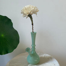 Load image into Gallery viewer, Green OG Bud Vase
