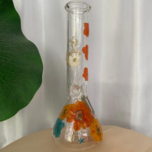 Load image into Gallery viewer, Orange Flora Bong
