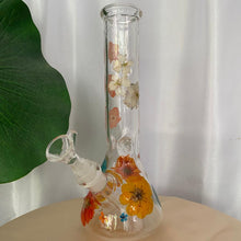 Load image into Gallery viewer, Orange Flora Bong
